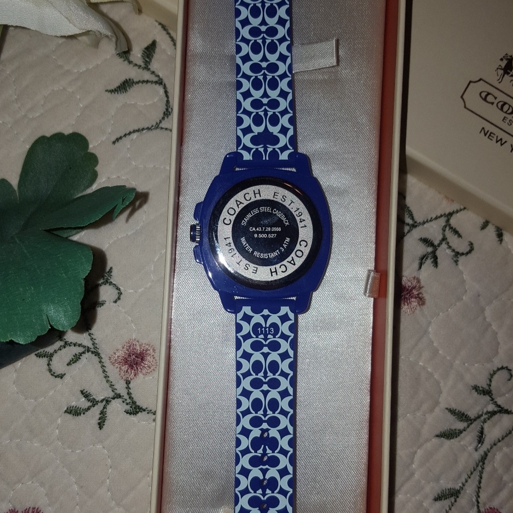 Coach royal blue watch - Picture 3 of 7